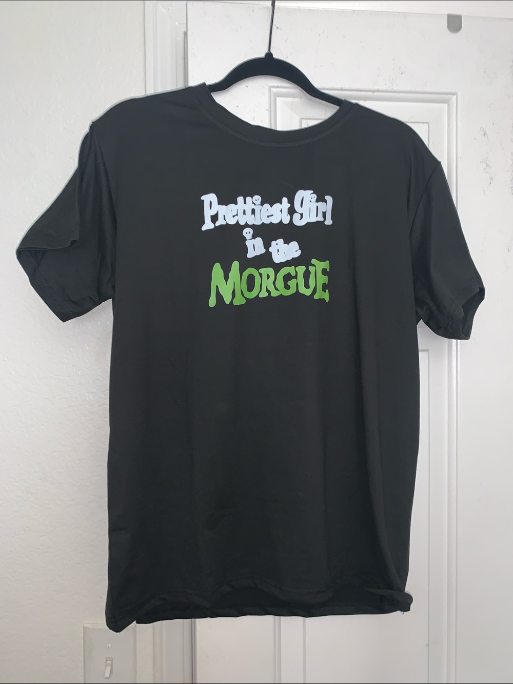 Black Graphic T-Shirt — size XL